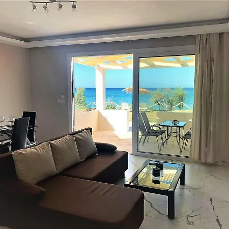 Seashore Stream Apartment